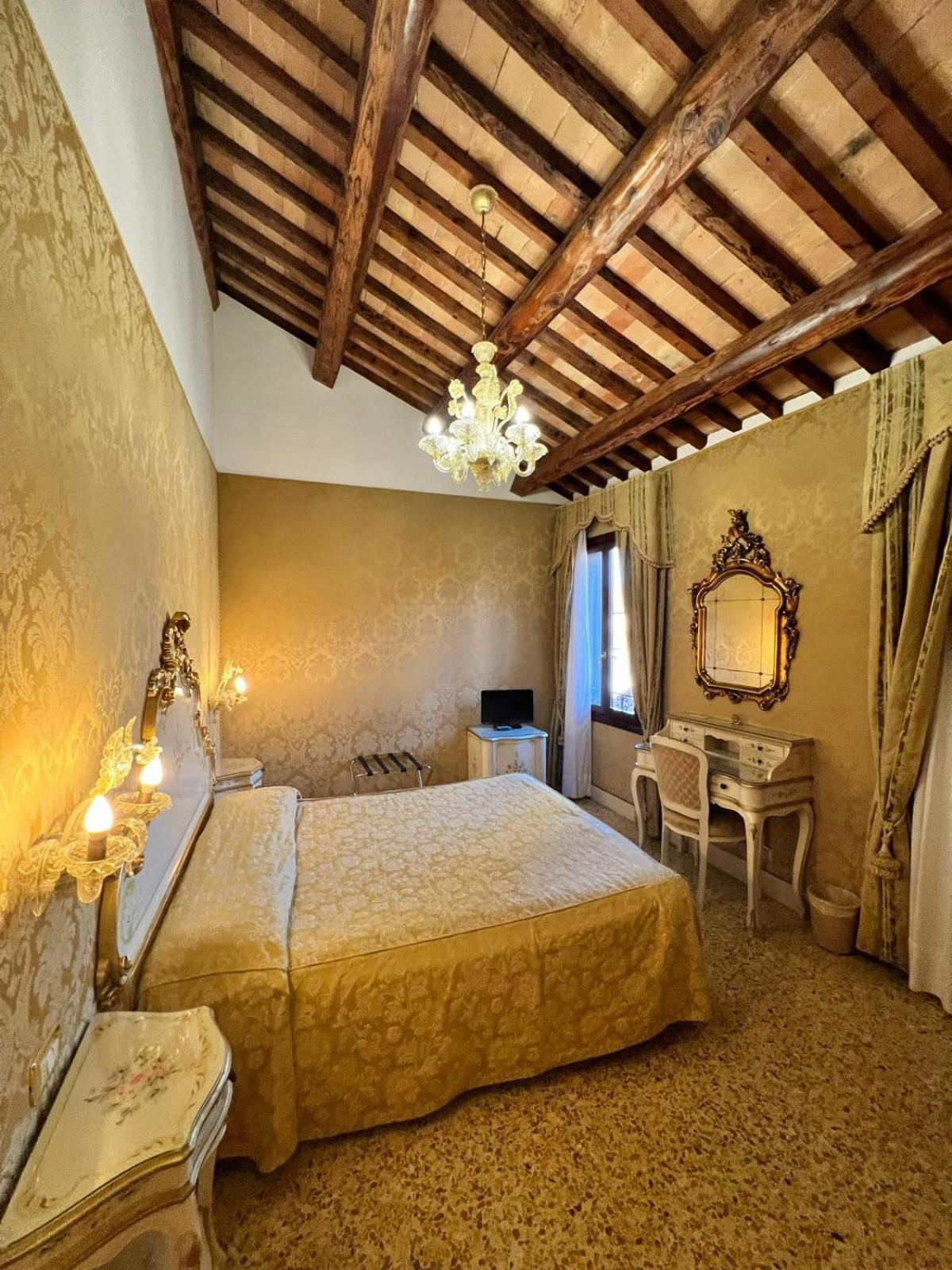 Hotel Ca' Dogaressa Venise Extérieur photo